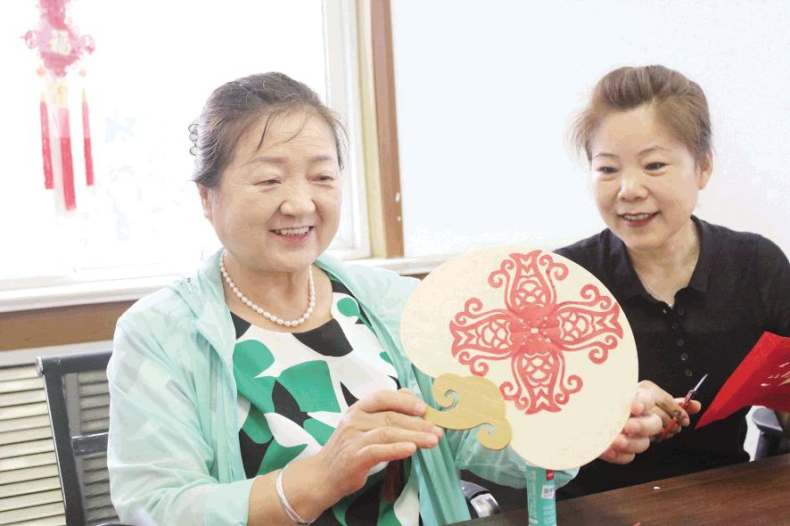 剪紙寄非遺 普法入人心