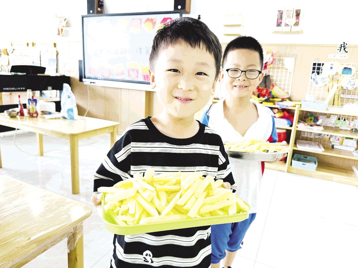 土豆豐收季 食育潤(rùn)童心
